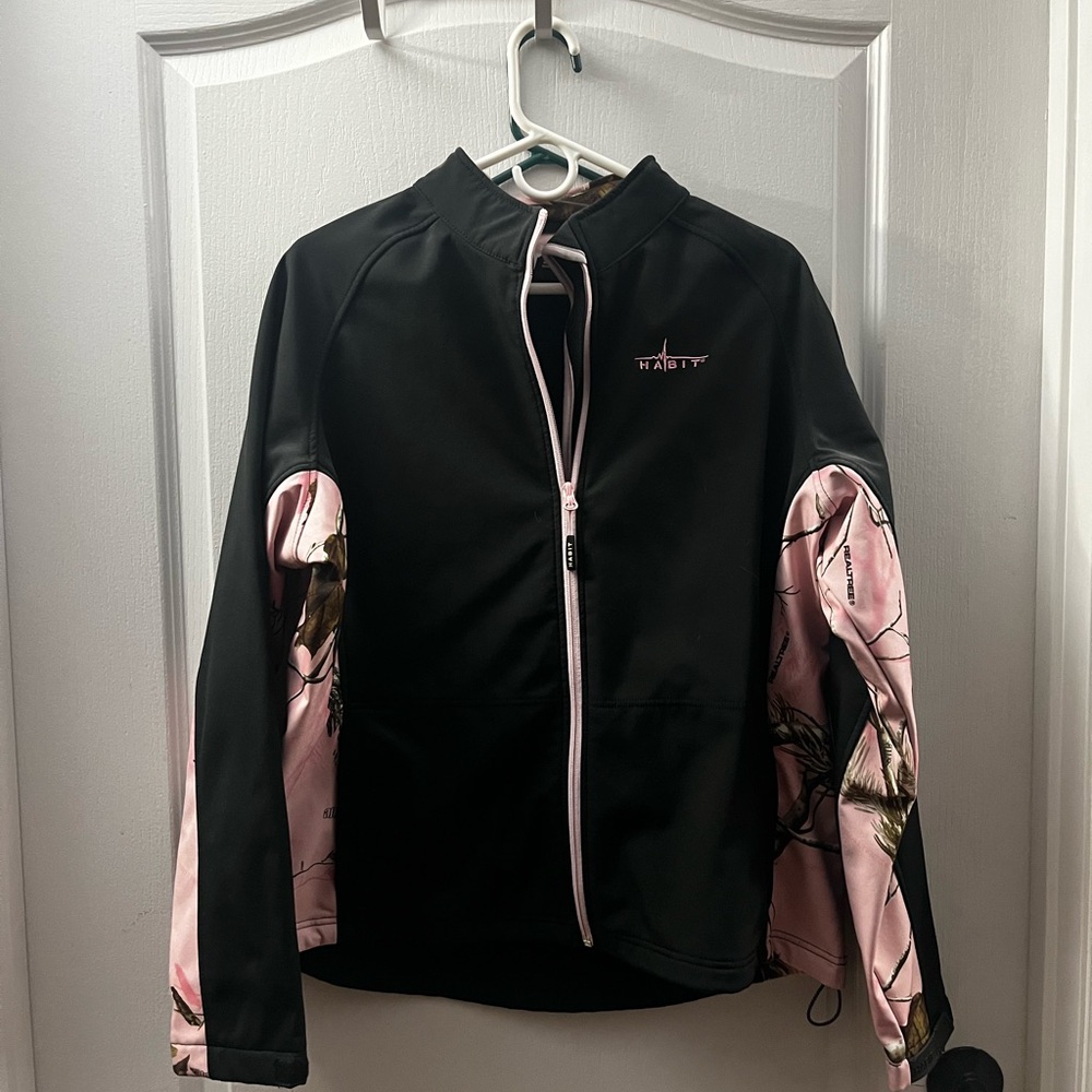 Black and Pink camo Jacket with Lightweight Design